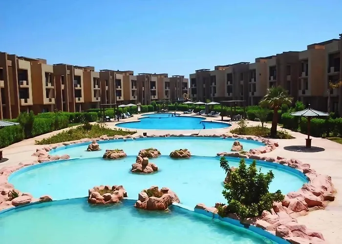Blue Bay Elsokhna Duplex 3 With Garden Jungle & Pool View 假日公园
